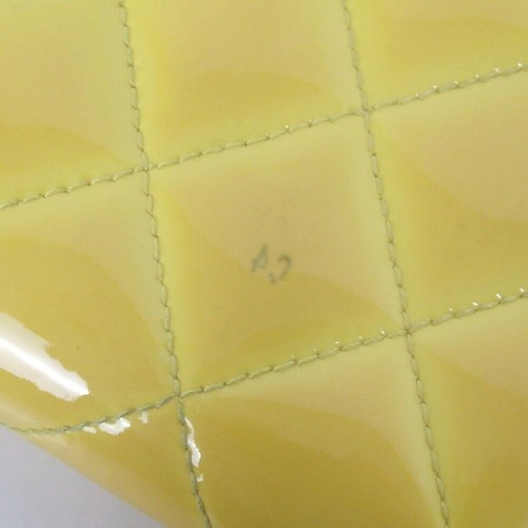 Auth Chanel Matelasse Cc Mark Round #4421C13 - Picture 6 of 12